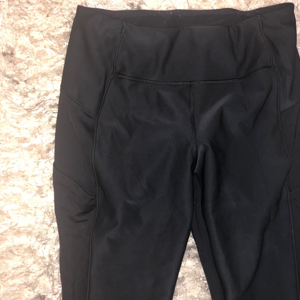 Black lululemon leggings